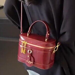 BURGUNDY BOX BAG